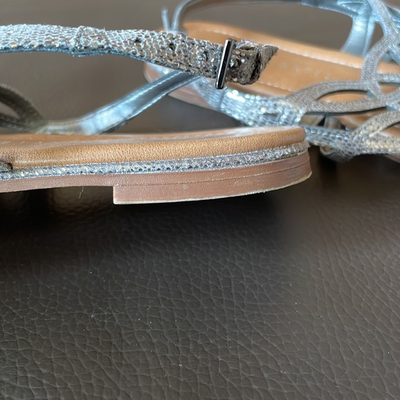 Kelly & Katie Silver Sandals - Picture 5 of 5